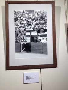 Lucien Clergue “60 años En Las Plazas de Toros” Pablo PICASSO et Jean COCTEAU à la Présidence des Arènes de FREJUS 1962